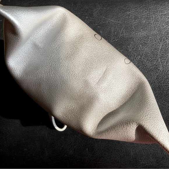 Deux Lux Silver Tone Faux Leather Paris Themed Large Wristlet Wallet Clutch - Picture 10 of 16